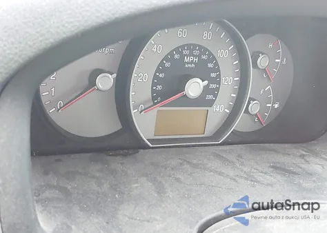 2007 Kia Rondo Lx V6 z USA, uszkodzony, nr VIN KNAFG526277086124